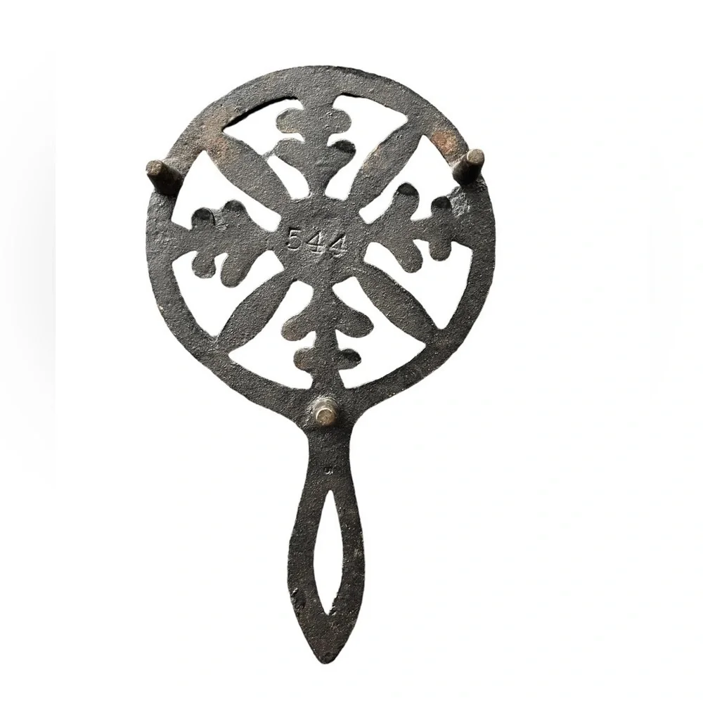Vintage Cast Iron Footed Trivet #544 / Ornate black kitchen decor